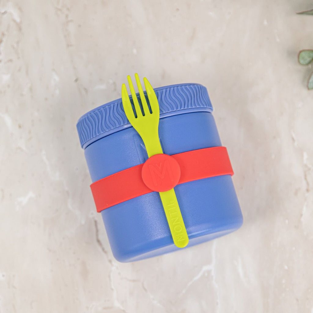 Blue MontiiCo food jar with red band and green fork